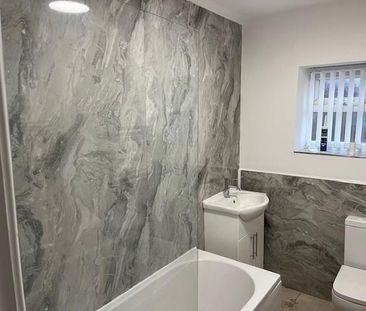 2 bedroom semi-detached house to rent - Photo 3