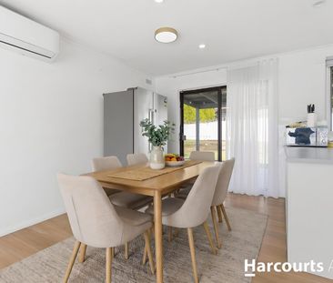 Family Home in Dandenong North Awaits! - Photo 2