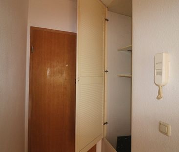 * STADTMENSCHEN GESUCHT! 2-ZI Wohnung, 1.ET in KR-Mitte, Steinstr.* - Photo 2