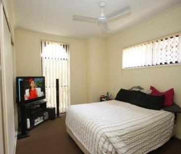 Centrally Located Upper Coomera Home - Photo 2