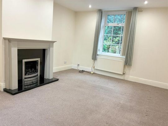 3 bedroom end of terrace house to rent - Photo 1