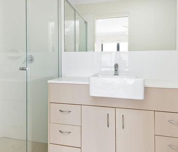 Modern Living at Harbour Terraces - 3 Bedroom/2 Bathroom + 2 Tandem... - Photo 6