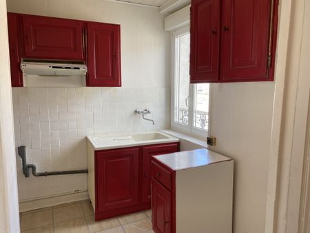 Appartement RUE CROIX SAINT MARC - Photo 2