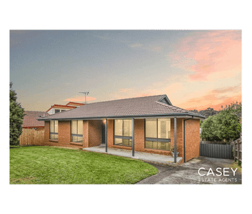 Spacious Family Home in a Prime Location! - Photo 6