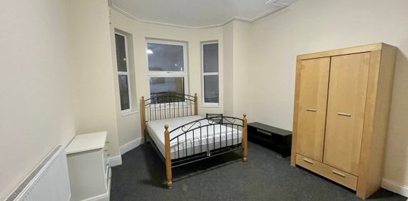 Clarence Road - Photo 2