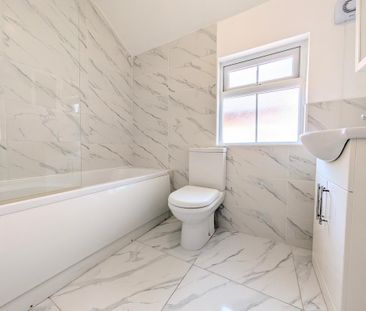 4 bedroom terraced house to rent - Photo 6