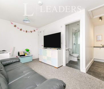 1 bedroom flat to rent - Photo 1