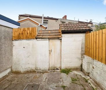 2 bedroom property to rent - Photo 2