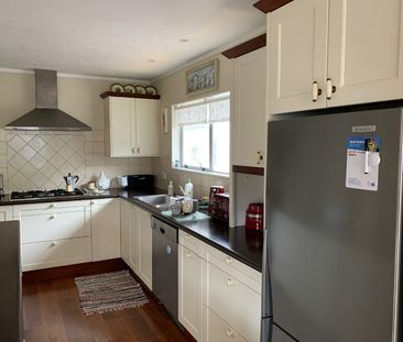 27 Abilene Crescent, Churton Park - Photo 4