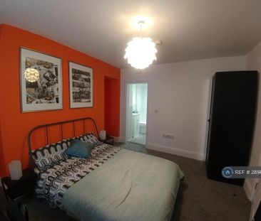 1 bedroom in a house share to rent - Photo 6