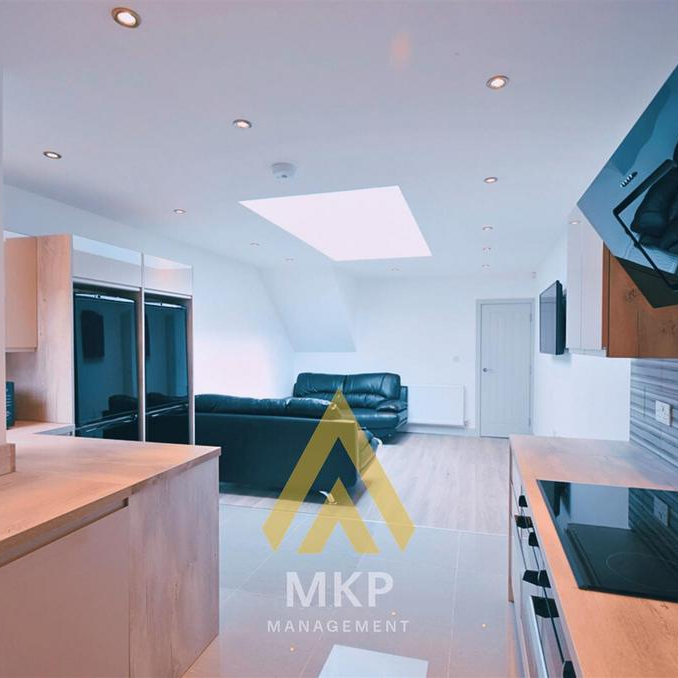 7 bedroom terraced house to rent - Photo 1