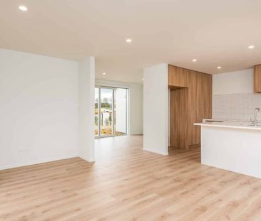 New 3 Bedroom in Kotare Park - Photo 5