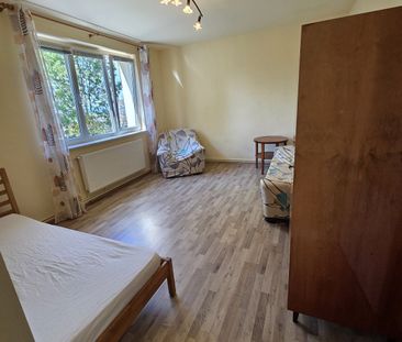 Apartament 2 camere, mobilat, central,Dealul Cetatii. - Fotografie 3