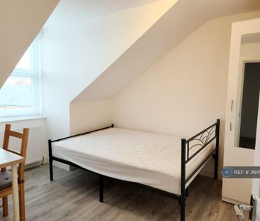 3 bedroom maisonette to rent - Photo 6