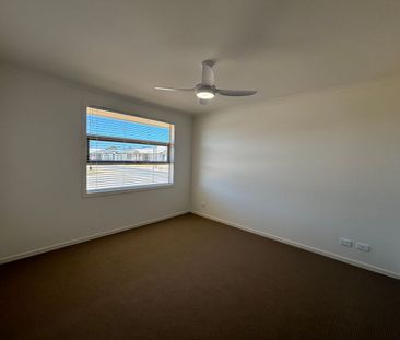 Four Bedroom Family Home with Two Living Areas. - Photo 4
