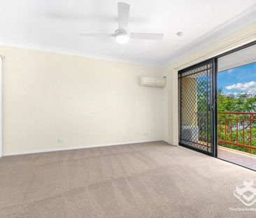 Large and Comfortable 1BR in City Fringe Oasis - Photo 3