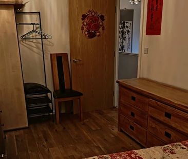 4 Bed Detached House, Morphou Rd, NW7 - Photo 5