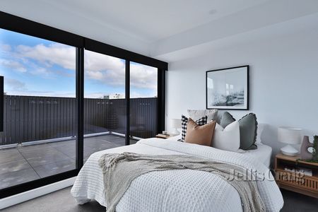 1/18 Becket Avenue, Bentleigh East - Photo 2