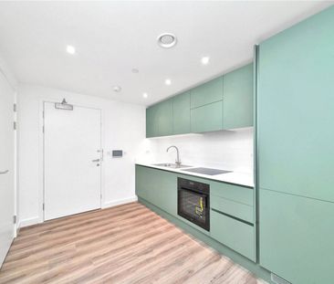 Calibra Court, Kimpton Road - Photo 1