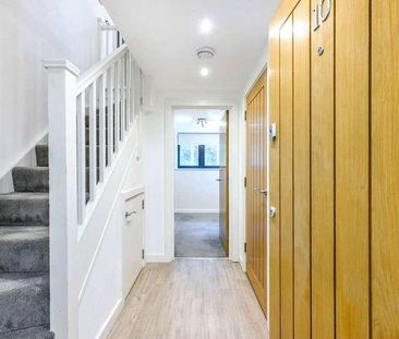 Patterson Mews, Cormongers Lane, Nutfield, Redhill, Surrey, RH1 - Photo 5