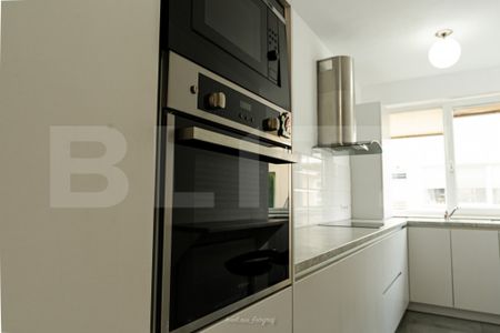 Casa individuala, mobilata si utilata moderna, zona Hotel Di - Photo 4