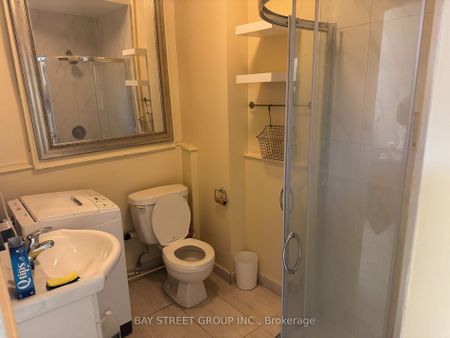 For Lease - 189 Dundas Street Unit# 2nd Flr, Toronto, Ontario - Photo 4