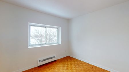 60 Daly Avenue – Canadiana Apartments - Photo 2