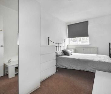 3 bedroom flat to rent - Photo 2