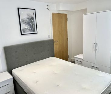 2 bedroom flat to rent - Photo 5