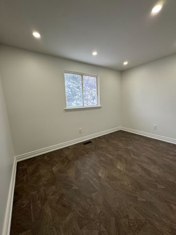 For Lease - 840 Cabot Trail, Milton, Ontario - Photo 4