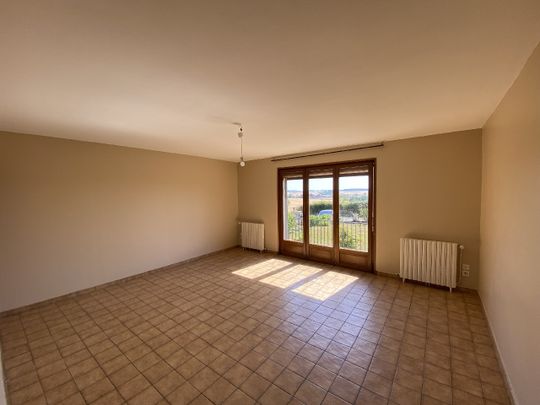 Location Maison 4 pièces 119m² GUEUGNON 71130 - Photo 1