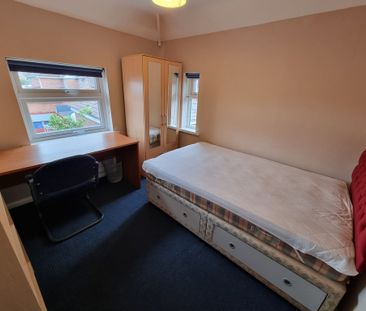 4 Bed Student Accommodation - Photo 6