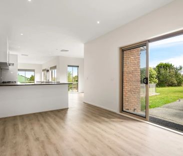 Spacious Coastal Home with Bay Views – Flexible Living in a Prime L... - Photo 2