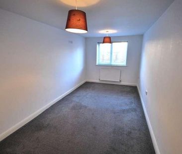 Market Street, Tottington, BL8 - Photo 3