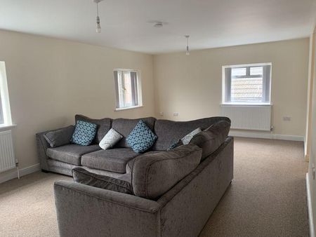 2 bedroom apartment to rent - Photo 2