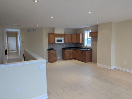 For Lease - 5052 Victoria Avenue Unit# 2, Niagara Falls, Ontario - Photo 3