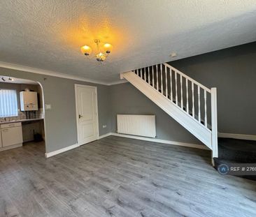 2 bedroom terraced house to rent - Photo 2