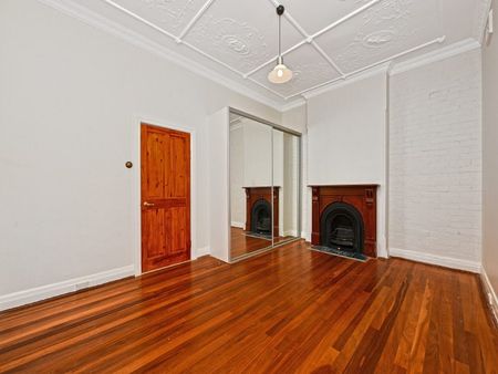 4 Bedroom Family Home plus study! - Photo 2