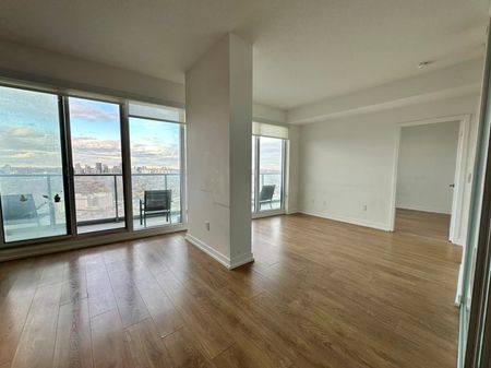 For Lease - 117 Mcmahon Drive Unit# 3511, Toronto, Ontario - Photo 2