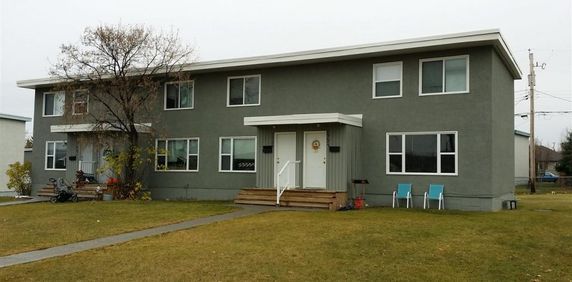 Parkview Townhomes, 1727 FEB 1/26 - Photo 2