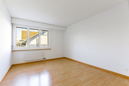 Attractive 4.5-room living happiness in Utzenstorf - Photo 2