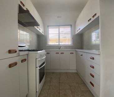 60 Cornwall Road, Pascoe Vale VIC 3044 - Photo 5