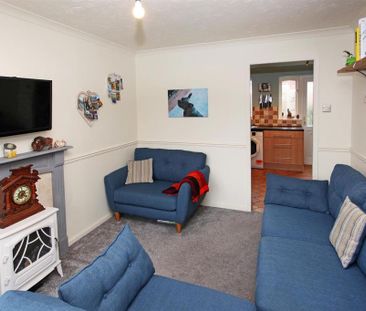 2 bedroom terraced house to rent - Photo 1