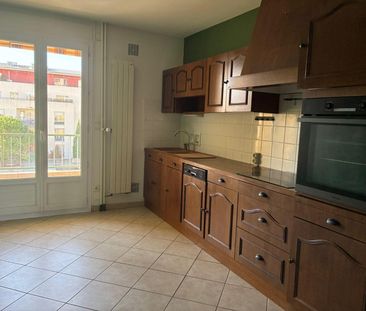 Location Appartement 3 pièces 69m² VALENCE 26000 - Photo 3