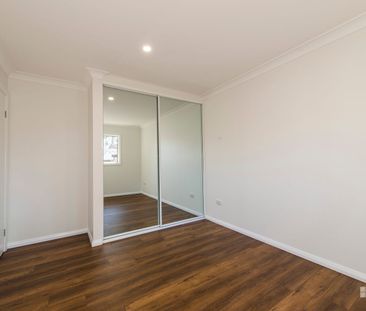Private 2-Bedroom Granny Flat with Separate Entry - Photo 2