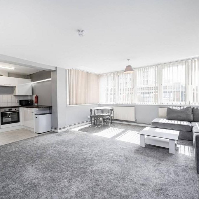 Studio to rent - Photo 1