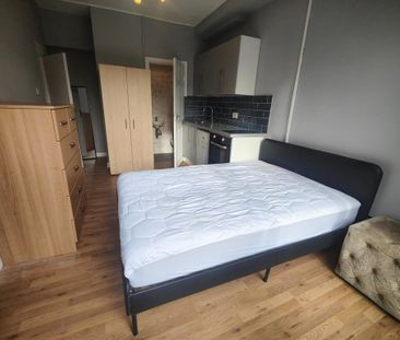 Studio to rent - Photo 3