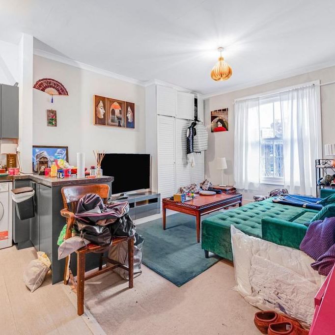 1 bedroom flat to rent - Photo 1