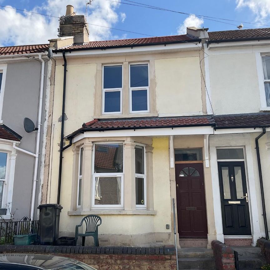 Friezewood Road, Bristol - Photo 1