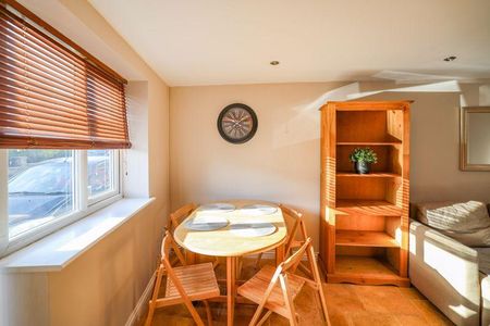 2 bedroom house to rent - Photo 3